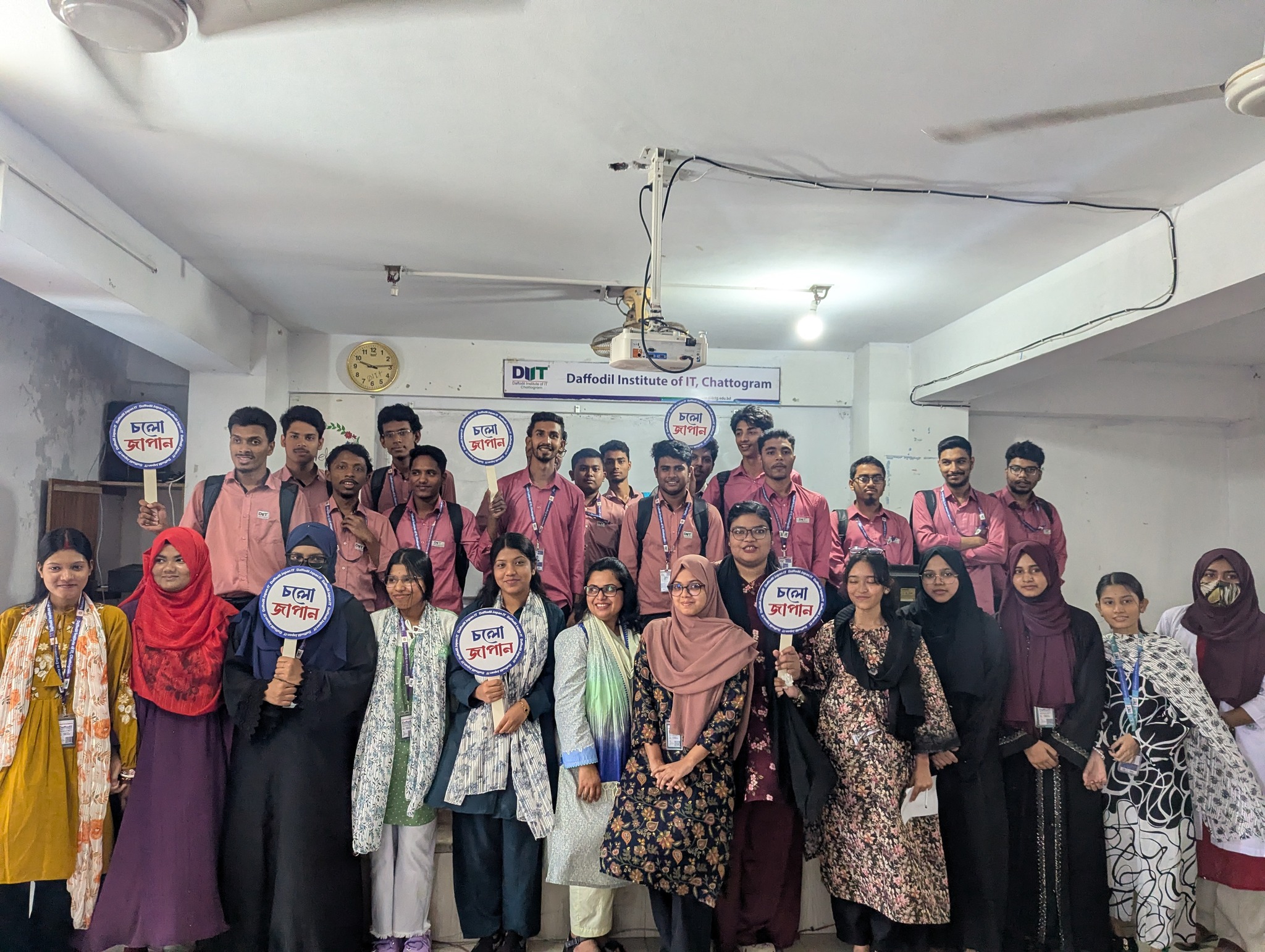 A successful “𝐖𝐨𝐫𝐤𝐬𝐡𝐨𝐩 𝐨𝐧 𝐒𝐭𝐮𝐝𝐲 & 𝐂𝐚𝐫𝐞𝐞𝐫 𝐎𝐩𝐩𝐨𝐫𝐭𝐮𝐧𝐢𝐭𝐢𝐞𝐬 𝐢𝐧 𝐉𝐚𝐩𝐚𝐧” was held at 𝐃𝐚𝐟𝐟𝐨𝐝𝐢𝐥 𝐈𝐧𝐬𝐭𝐢𝐭𝐮𝐭𝐞 𝐨𝐟 𝐈𝐓, 𝐂𝐡𝐚𝐭𝐭𝐨𝐠𝐫𝐚𝐦.⁣ The seminar covered exciting topics like 𝐇𝐢𝐠𝐡𝐞𝐫 𝐄𝐝𝐮𝐜𝐚𝐭𝐢𝐨𝐧/𝐓𝐈𝐓𝐏/𝐒𝐒𝐖 𝐒𝐤𝐢𝐥𝐥 𝐏𝐫𝐨𝐠𝐫𝐚𝐦𝐬, career building in 𝐉𝐚𝐩𝐚𝐧, Daffodil’s new initiatives for international placements, and various aspects of Japanese culture.⁣ ⁣ More than 190 students participated and explored opportunities beyond borders toward career excellence in Japan!⁣ ⁣ #workinjapan #Japan #Career #GlobalOpportunities #CareerSeminar #JapanBound #DIITCTG #DaffodilGroup